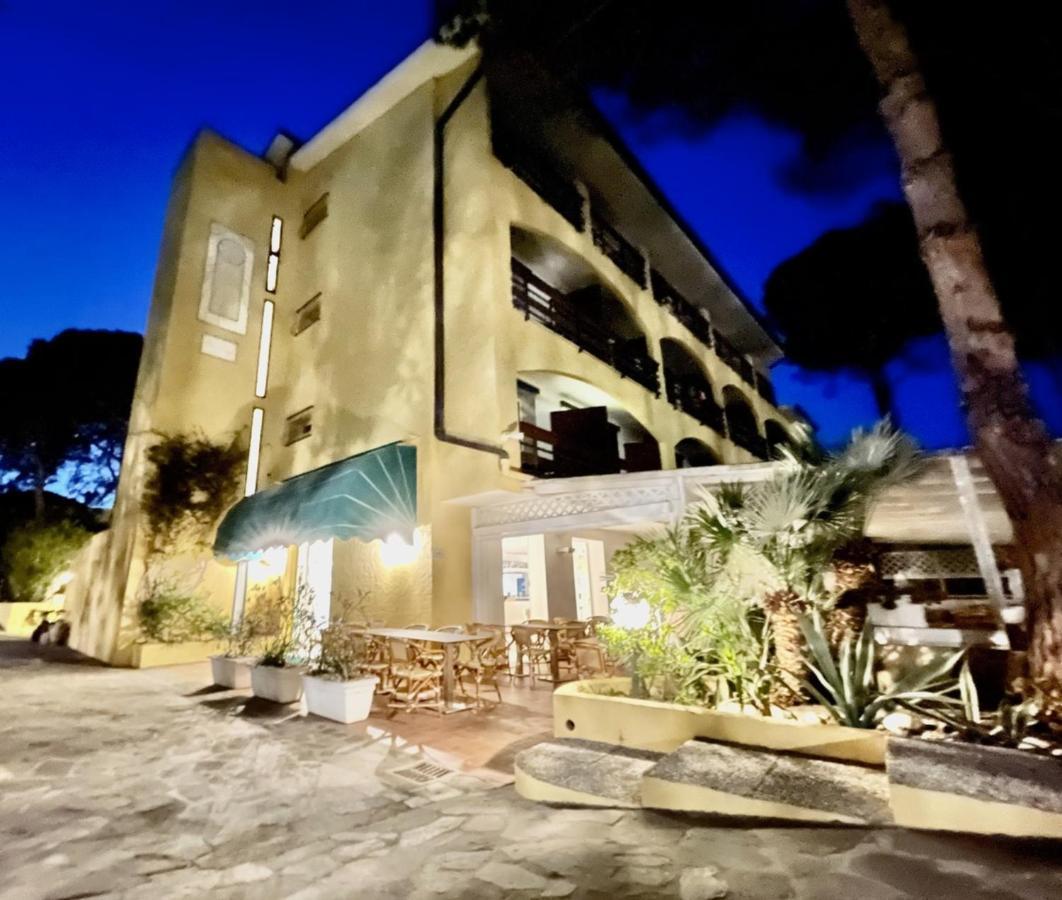 Hotel Meridiana มารินา ดิ กัมโป ภายนอก รูปภาพ